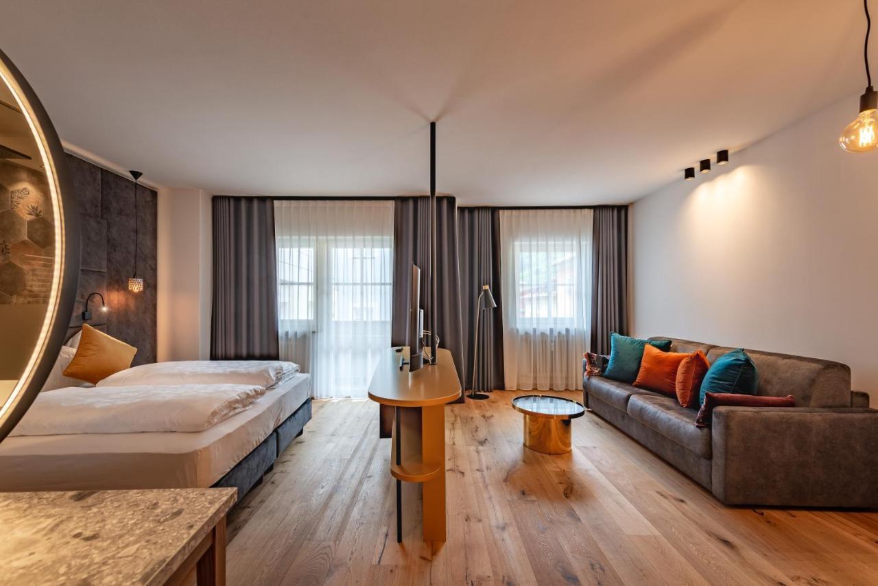 Hotel Goldene Traube Termeno Extérieur photo